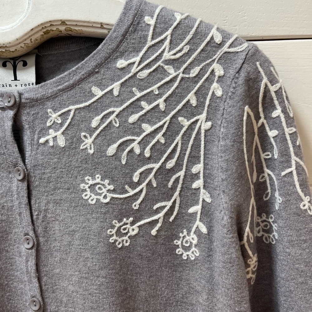 RAIN & ROSE Embroidered Cardigan - Size S - Picture 8 of 8